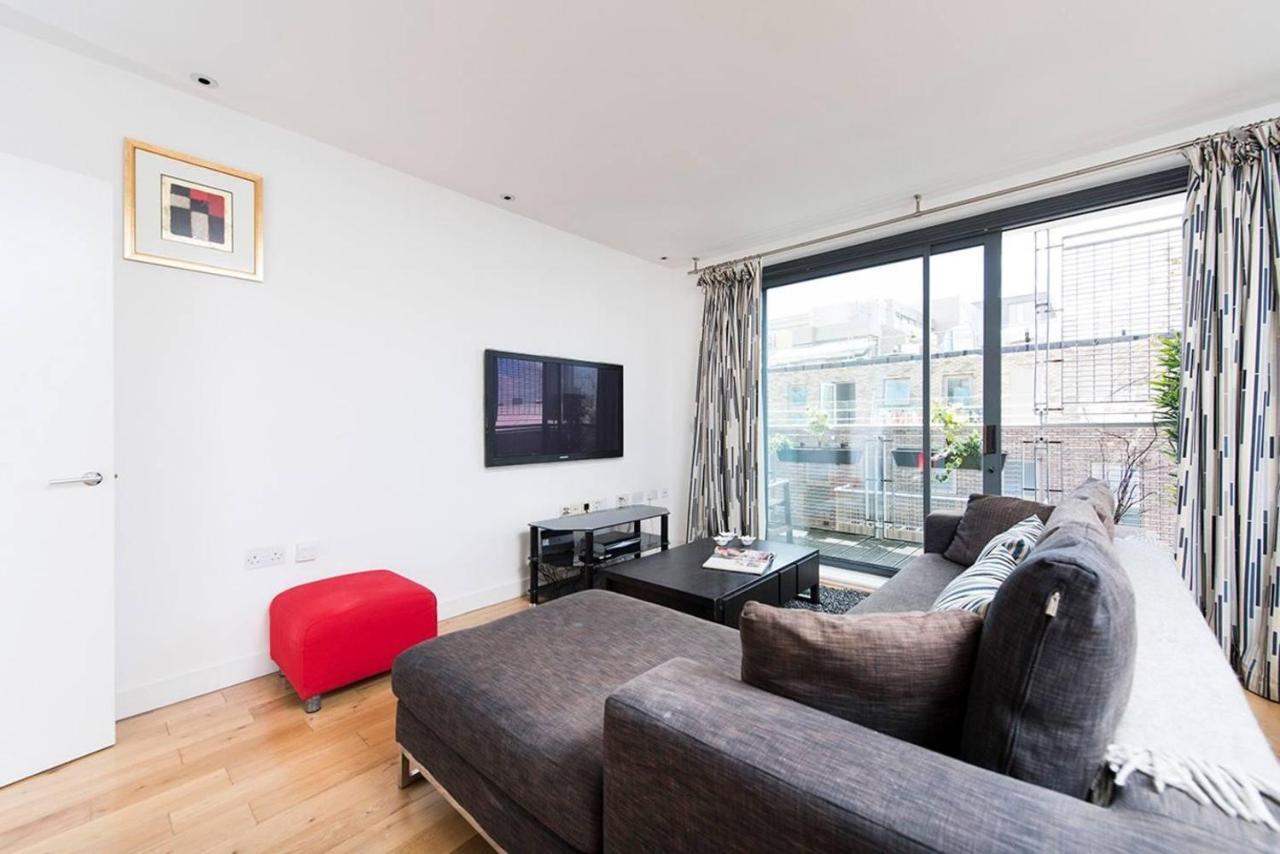 Stylish 2 Bedroom Flat With Balcony In 런던 외부 사진